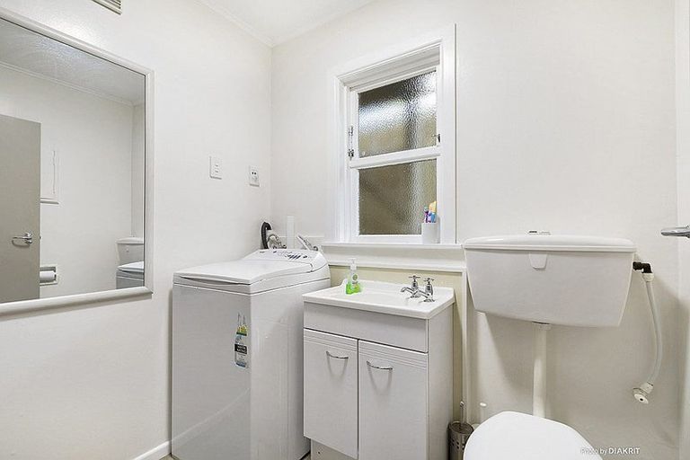 Photo of property in 14a Havelock Street, Mornington, Wellington, 6021