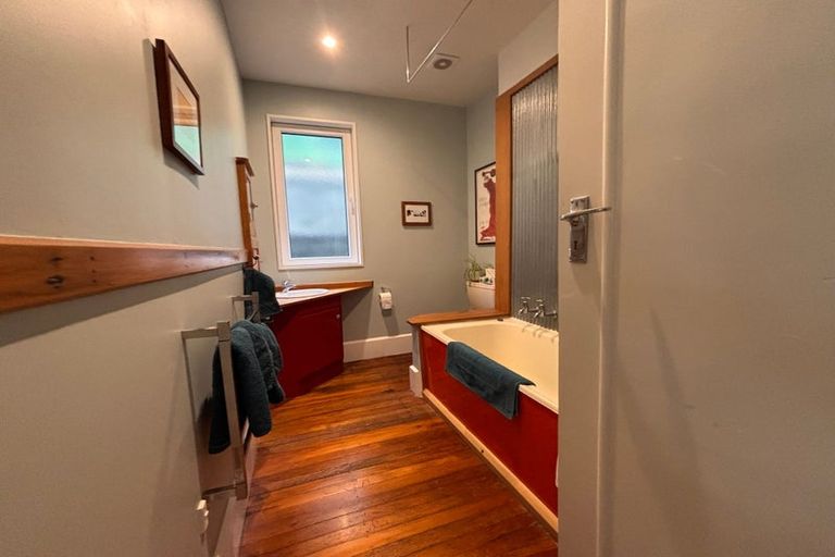 Photo of property in 8 Randolph Terrace, Lyttelton, 8082
