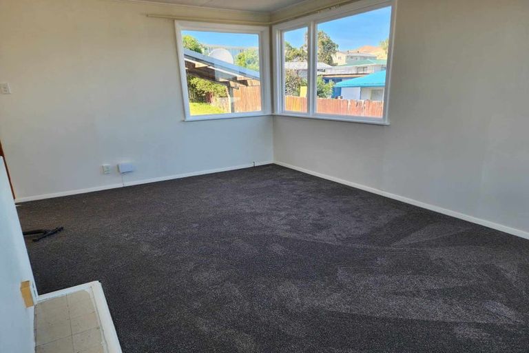 Photo of property in 142a Warspite Avenue, Waitangirua, Porirua, 5024