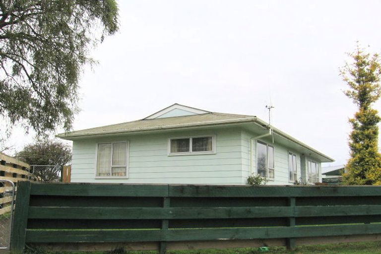 Photo of property in 40 Dewe Avenue, Feilding, 4702