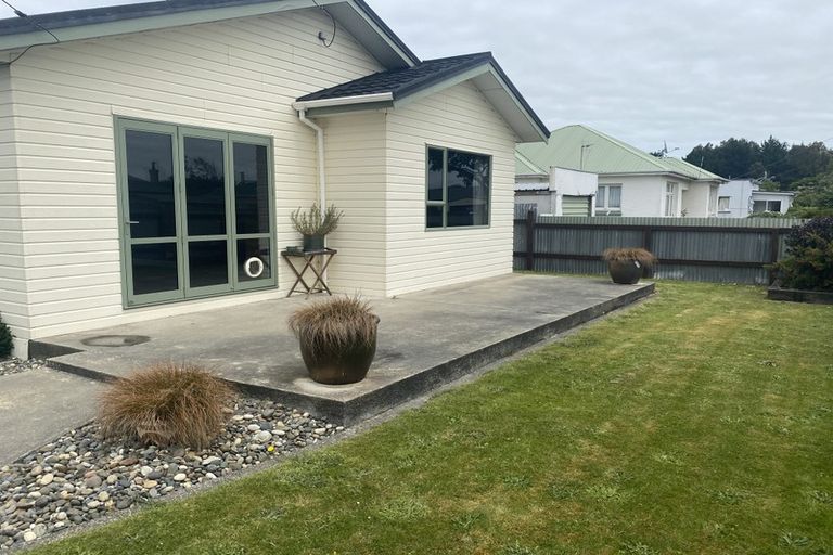 Photo of property in 17 Moa Street, Waikiwi, Invercargill, 9810