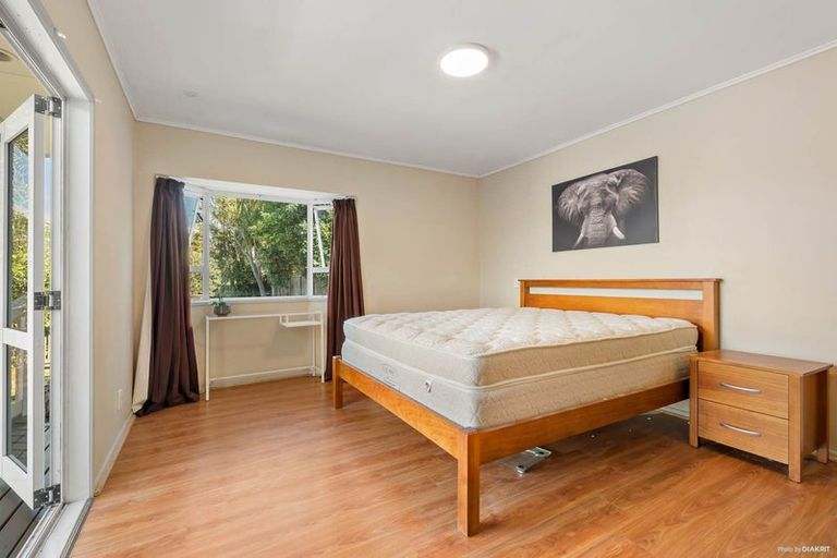 Photo of property in 3 Mchardy Place, Glenfield, Auckland, 0627