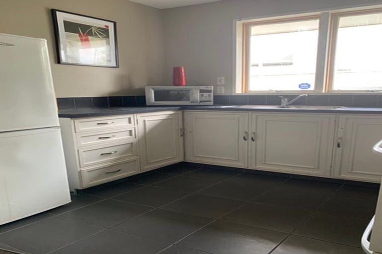 Photo of property in 43b Purchas Street, St Albans, Christchurch, 8014