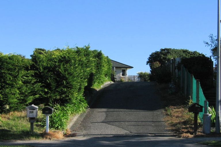 Photo of property in 24 Campion Road, Waikanae Beach, Waikanae, 5036