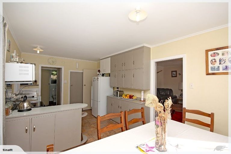 Photo of property in 15 Waterloo Crescent, Hokowhitu, Palmerston North, 4410