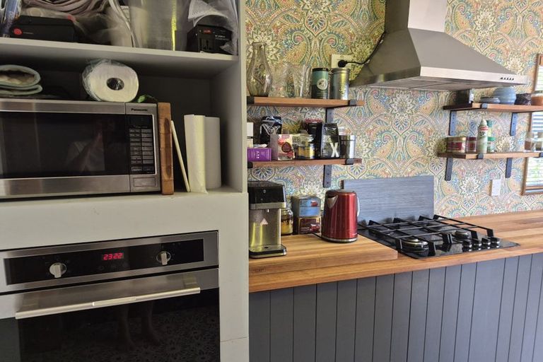 Photo of property in 1/14 Beresford Street, Bayswater, Auckland, 0622