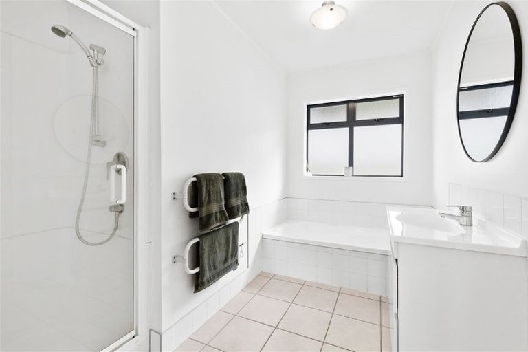 Photo of property in 47 Carillon Place, Massey, Auckland, 0614