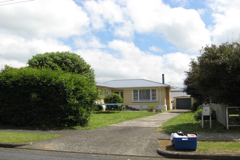 Photo of property in 25 Lawrie Avenue, Pukekohe, 2120