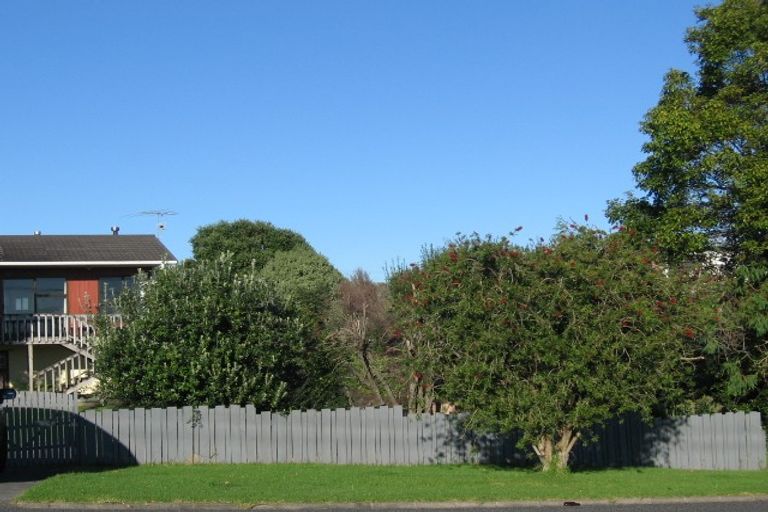 Property details for 81 Beachlands Road, Beachlands, Auckland, 2018