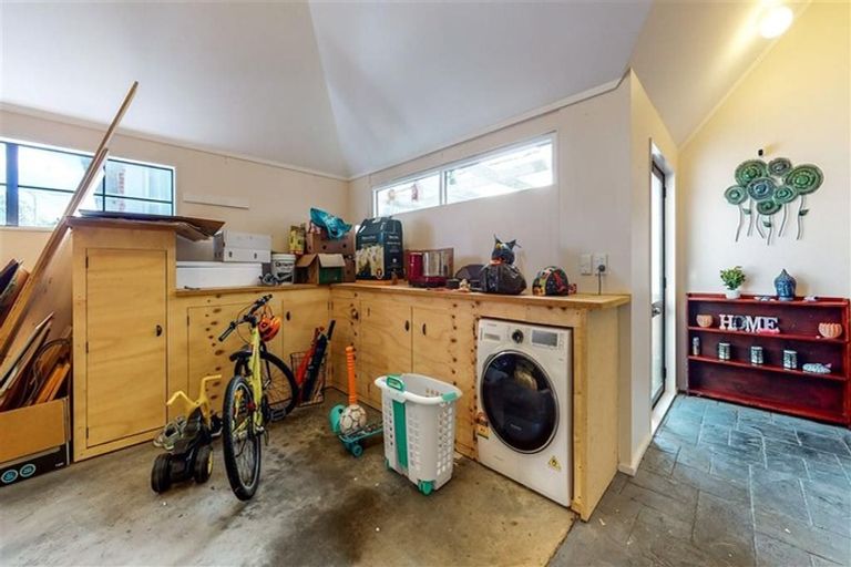 Photo of property in 20 Stamford Grove, Avalon, Lower Hutt, 5011