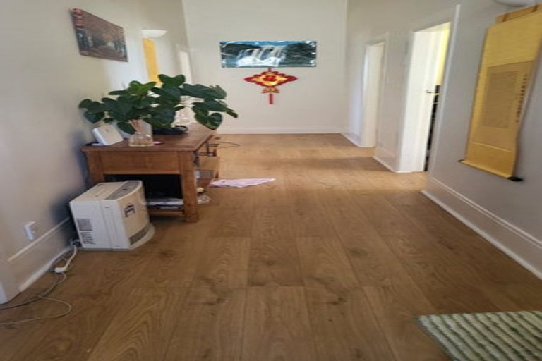 Photo of property in 30 Chesterton Street, Johnsonville, Wellington, 6037