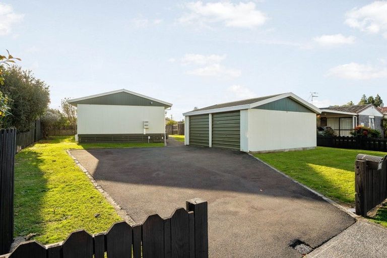 Photo of property in 38 Garland Drive, St Andrews, Hamilton, 3200
