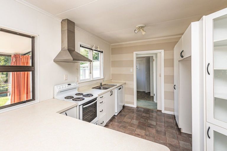 Photo of property in 62 Parkes Avenue, Saint Johns Hill, Whanganui, 4501