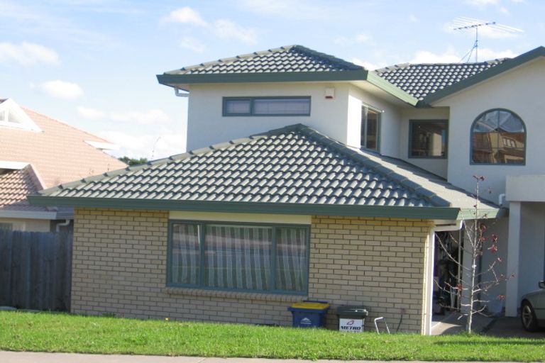 Photo of property in 19 Medallion Drive, Oteha, Auckland, 0632