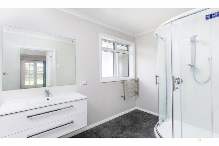 Photo of property in 39 Rhodes Street, Waimate, 7924