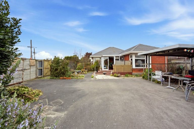 Photo of property in 135 Bower Avenue, New Brighton, Christchurch, 8083
