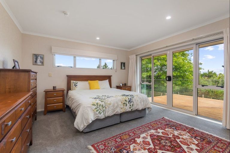 Photo of property in 158 Ruapehu Drive, Fitzherbert, Palmerston North, 4410