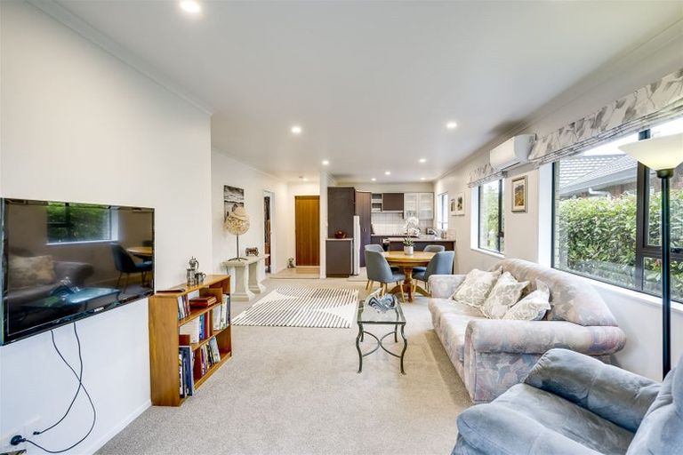 Photo of property in Parkvale Estate, 1232/7 Howard Street, Parkvale, Hastings, 4122