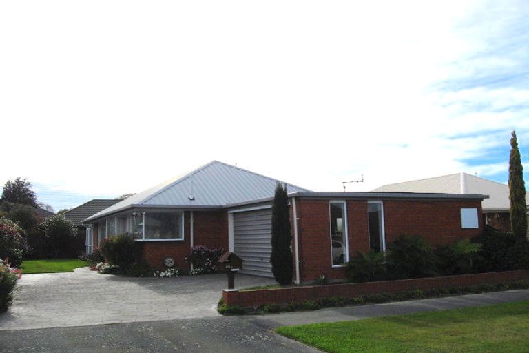 Photo of property in 46a Showgate Avenue, Sockburn, Christchurch, 8042