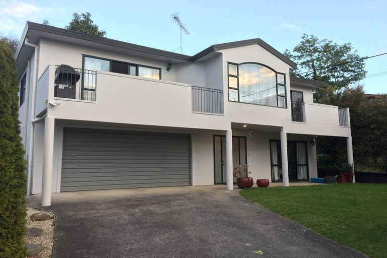 Photo of property in 91a Colwill Road, Massey, Auckland, 0614