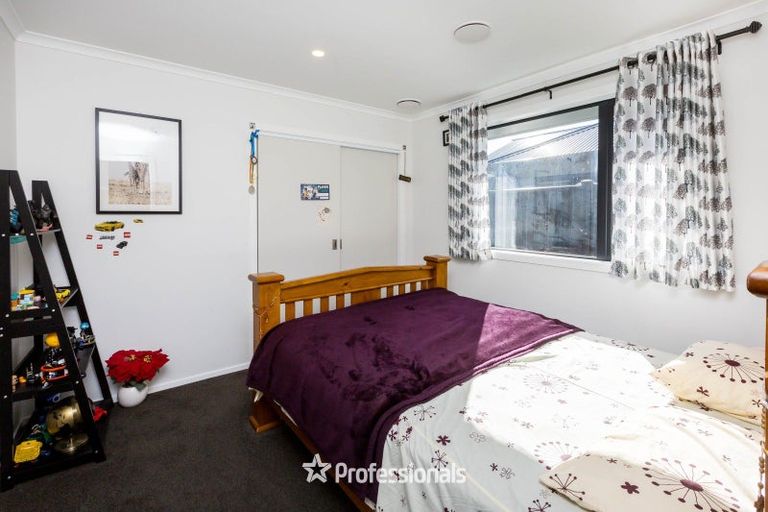 Photo of property in 33 Cynisca Crescent, Wallaceville, Upper Hutt, 5018