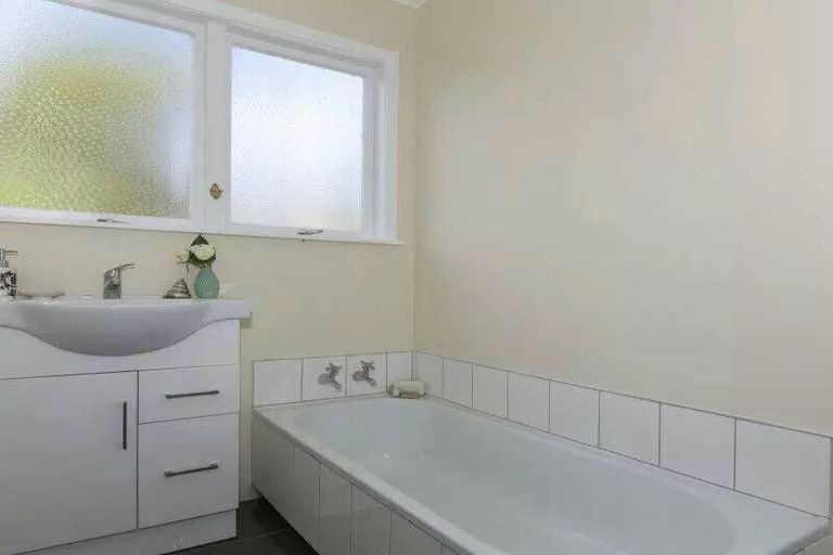 Photo of property in 51 Laings Road, Hutt Central, Lower Hutt, 5010