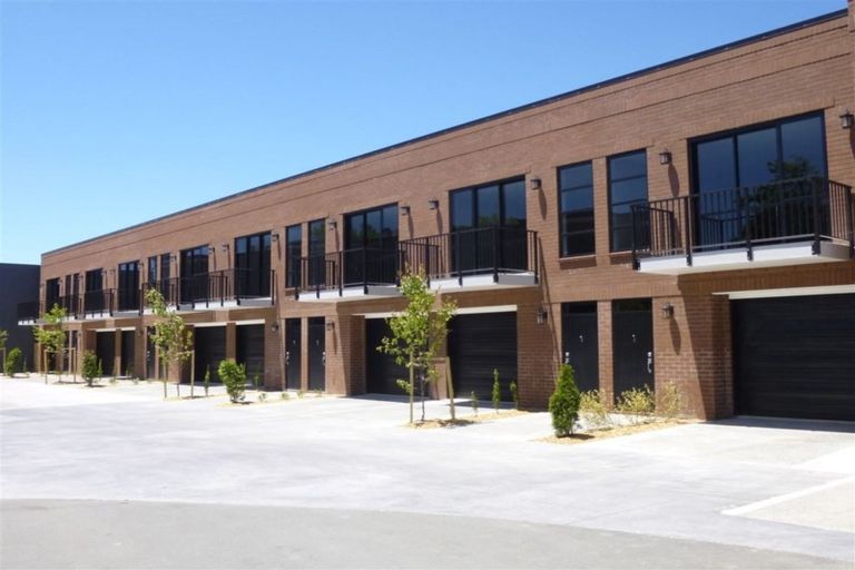 Photo of property in 14 Village Quarter Lane, Frankton, Hamilton, 3204