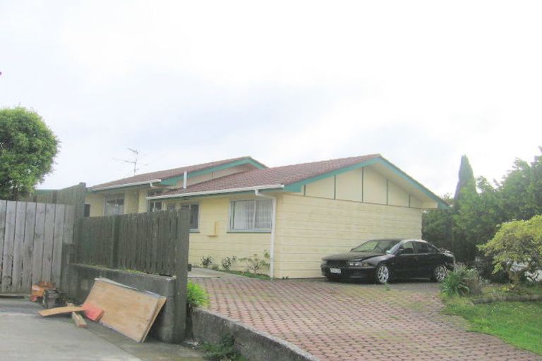 Photo of property in 12 Parkinson Close, Whitby, Porirua, 5024