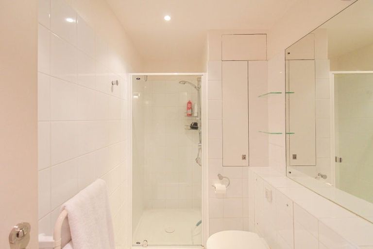 Photo of property in Kelvin House, 1d/16 The Terrace, Wellington Central, Wellington, 6011