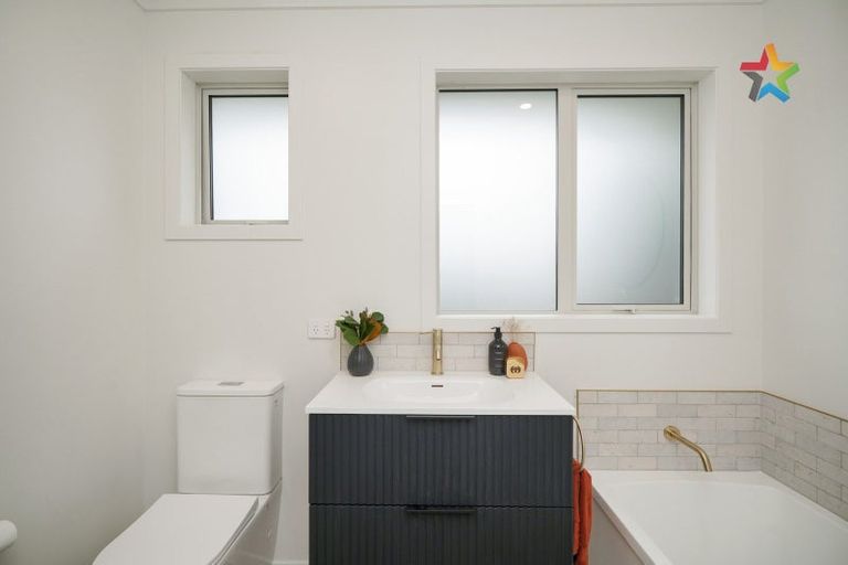 Photo of property in 21 Dumbarton Place, Strathern, Invercargill, 9812