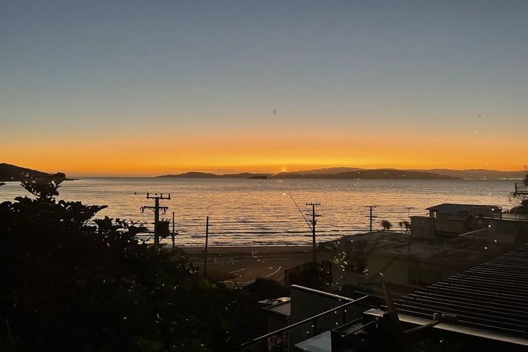 Photo of property in 15 Ferry Road, Days Bay, Lower Hutt, 5013