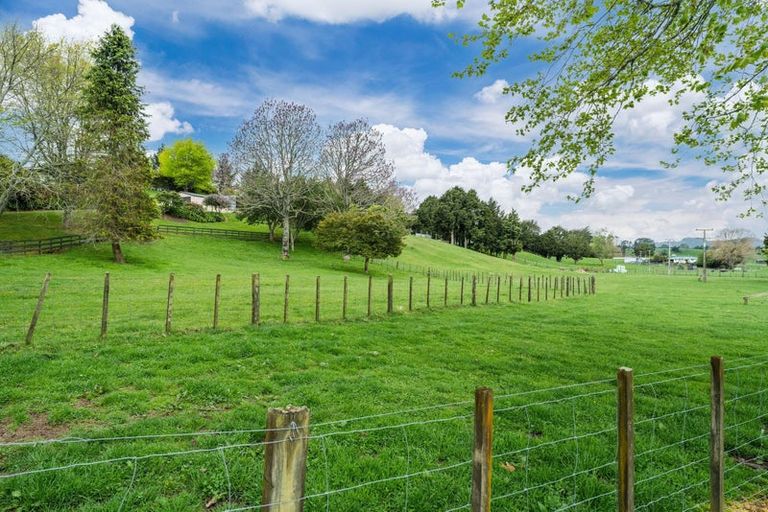 Photo of property in 2/67 Forest Road, Oruanui, Taupo, 3384