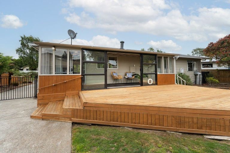 Photo of property in 12 Humphries Place, Awapuni, Palmerston North, 4412