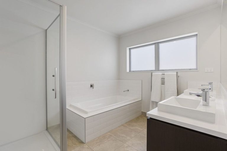 Photo of property in 47 Beachwood Drive, Hatfields Beach, Orewa, 0931