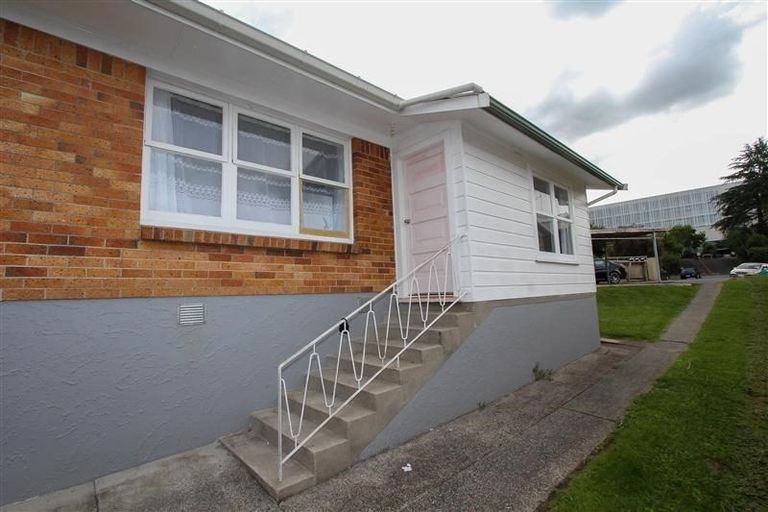 Photo of property in 3/5 Scotland Place, Hillcrest, Hamilton, 3216