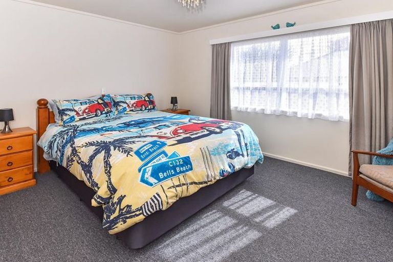 Photo of property in 2b Cliff Road, Papakura, 2110