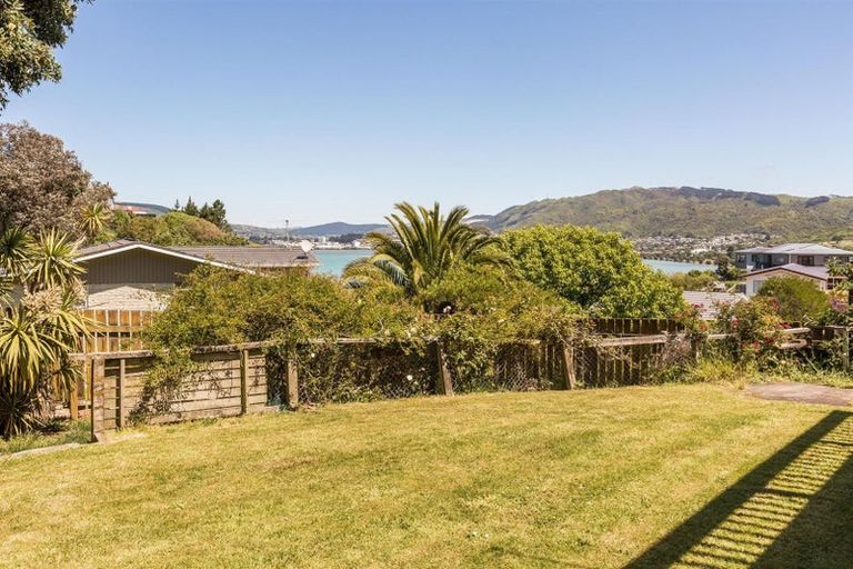 Photo of property in 6 Inlet View, Titahi Bay, Porirua, 5022