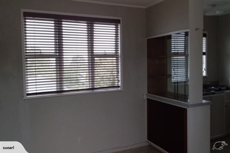 Photo of property in 7 Divich Avenue, Te Atatu South, Auckland, 0610