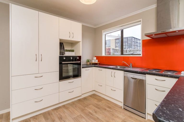 Photo of property in 60b Cutten Street, South Dunedin, Dunedin, 9012