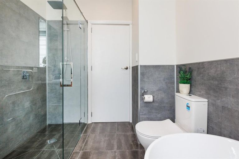 Photo of property in 37 Harris Street, Marton, 4710