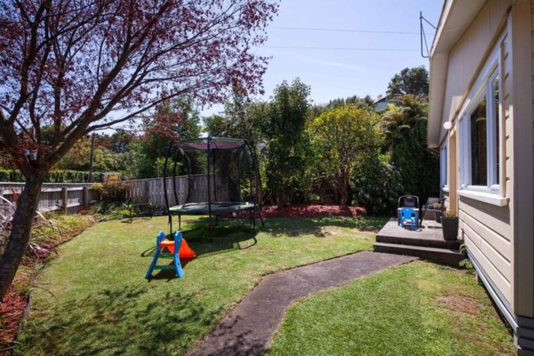 Photo of property in 3 Upjohn Street, Brooklands, New Plymouth, 4310