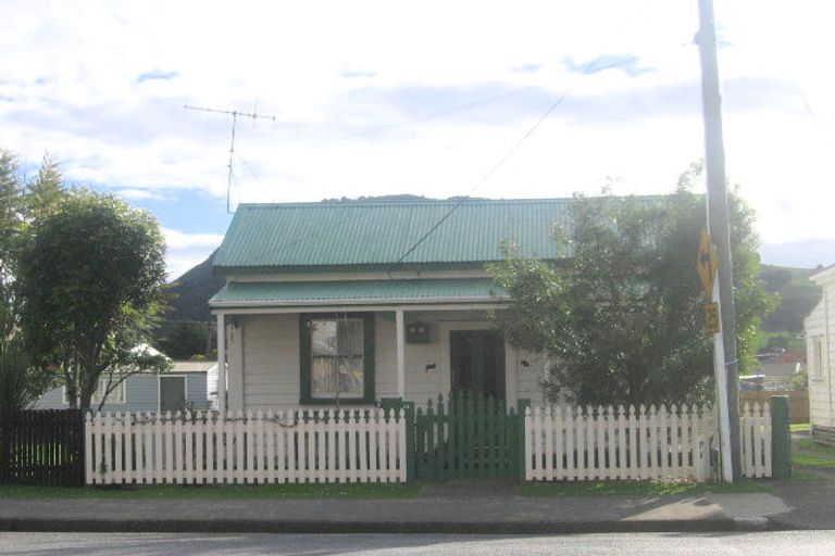 Photo of property in 14 George Street, Hikurangi, 0114