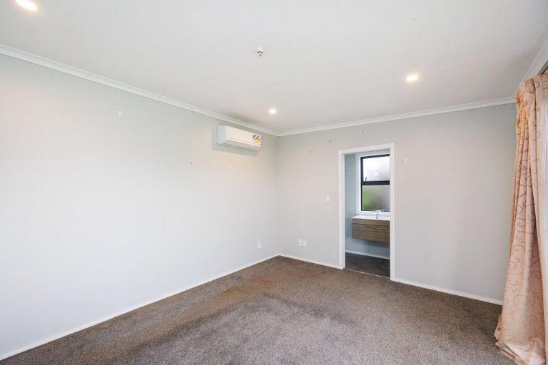 Photo of property in 25 Palliser Place, Milson, Palmerston North, 4414