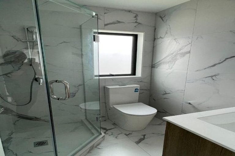 Photo of property in 17c Stanniland Street, Sunnyhills, Auckland, 2010