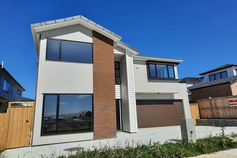Photo of property in 23 Golden Avenue, Flat Bush, Auckland, 2019