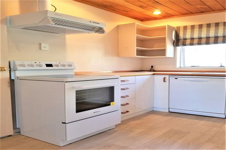 Photo of property in 240a Te Atatu Road, Te Atatu South, Auckland, 0610