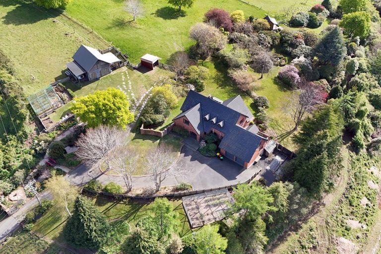 Photo of property in 32 Honeystone Street, Helensburgh, Dunedin, 9010