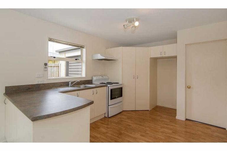 Photo of property in 22/13 Sylvan Street, Hillmorton, Christchurch, 8024