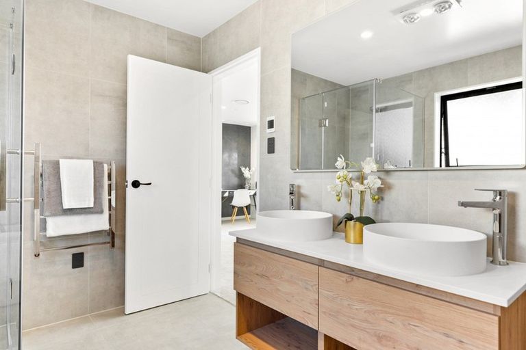 Photo of property in 5 Tai Crescent, Hobsonville, Auckland, 0616