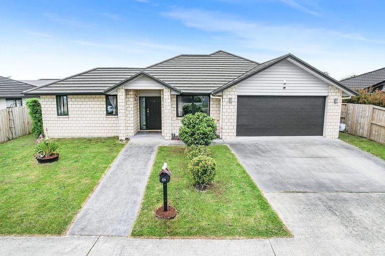Photo of property in 64 Sirius Crescent, Rototuna North, Hamilton, 3210